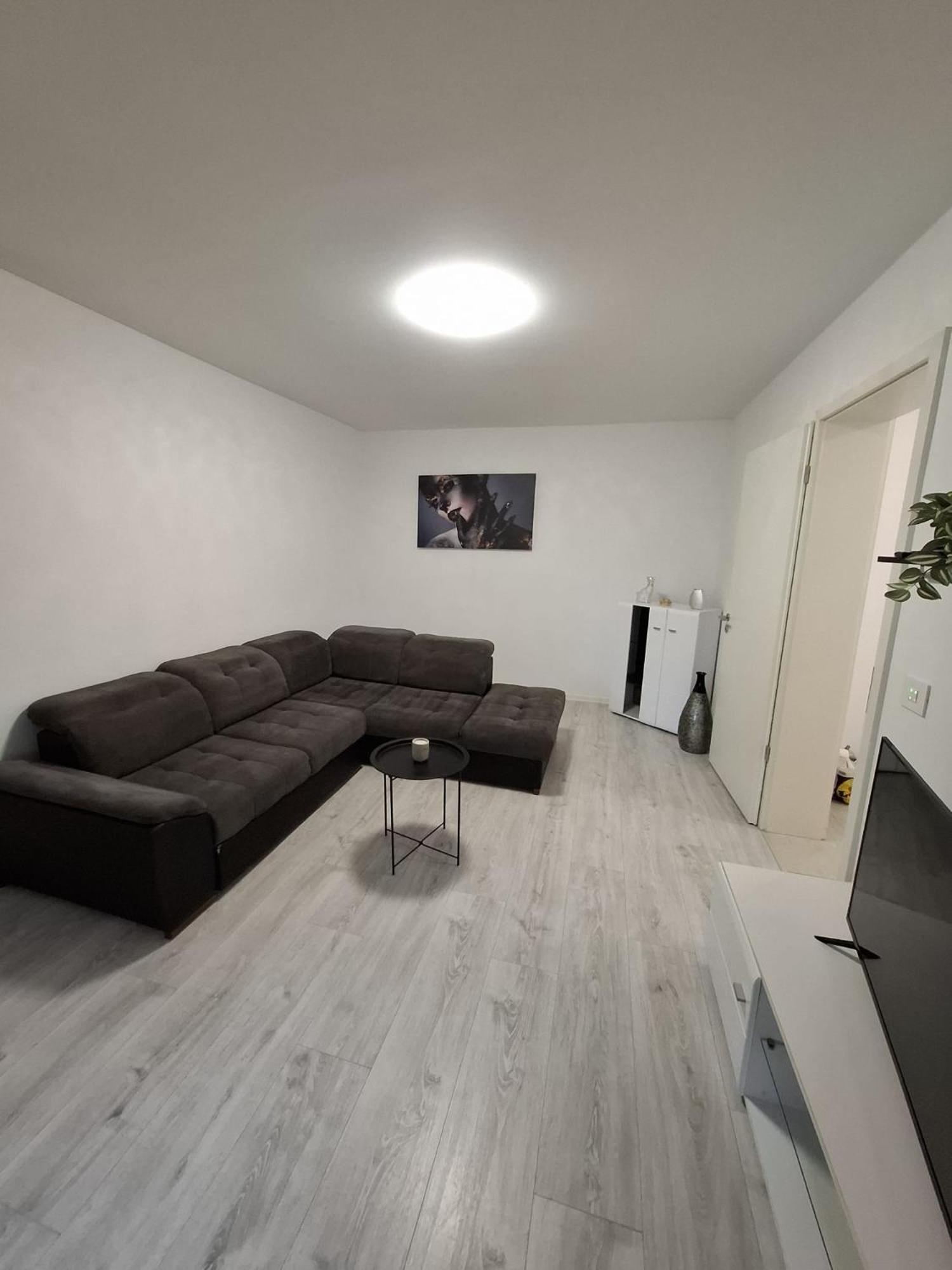 Kasper Cozy Apartments - Coresi Mall #Брашов Экстерьер фото